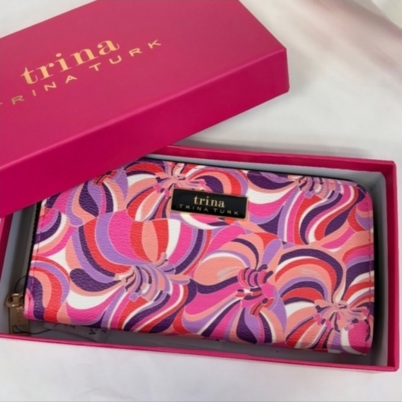 NIB Trina Turk Bohemian Pink Swirl Zip-Around Wallet - Picture 7 of 8